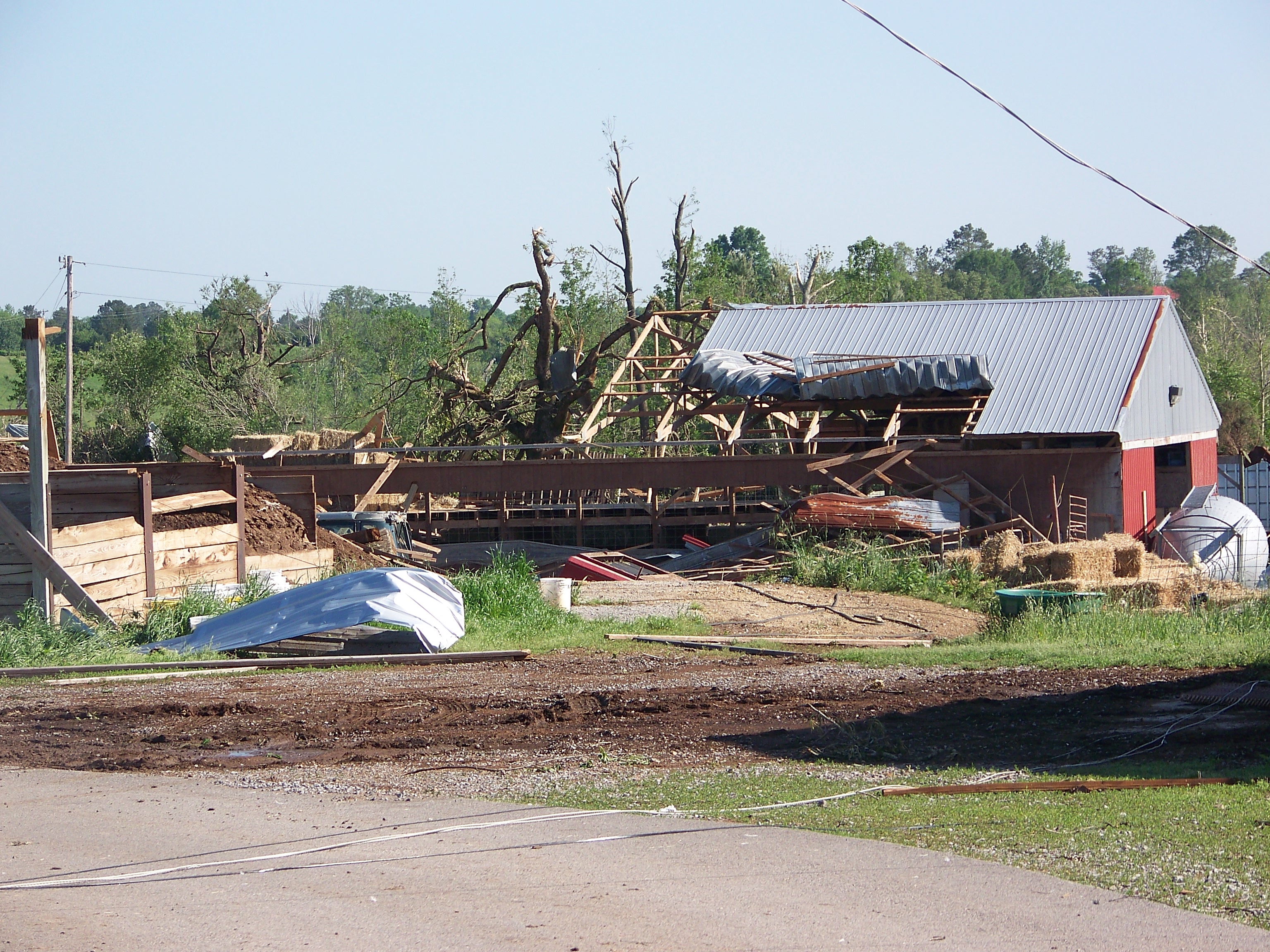 webassets/compost_shed_and_view_of_red_barn.JPG